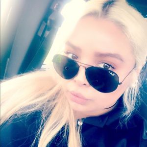 Meet your Posher, Katya